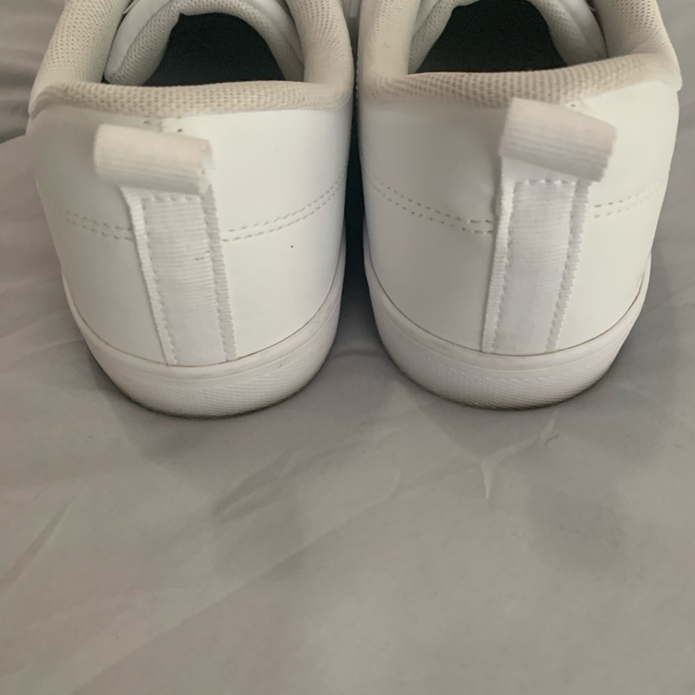 (SOLD) White Adidas sneakers 👟 - Picture 3 of 5